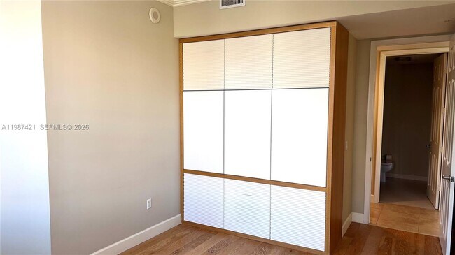 Building Photo - 55 Merrick Wy