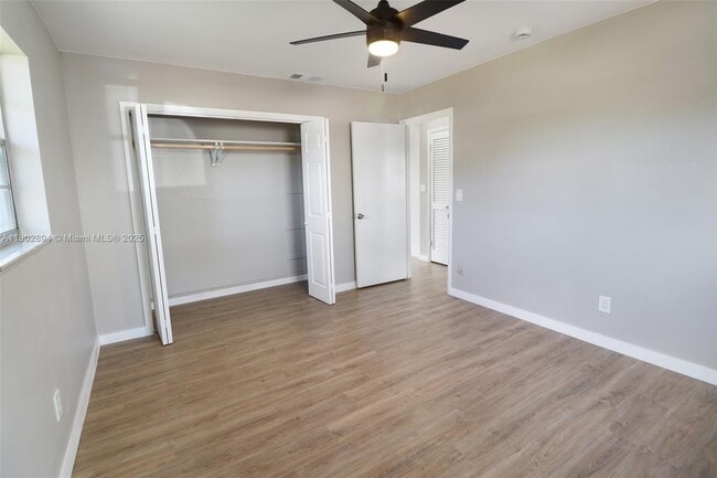 Building Photo - 5654 Papaya Rd