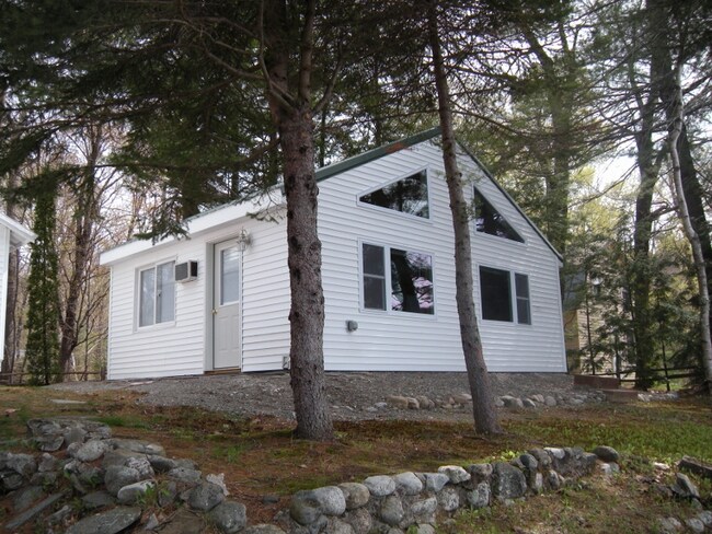 Building Photo - 21 Humming Bird Ln