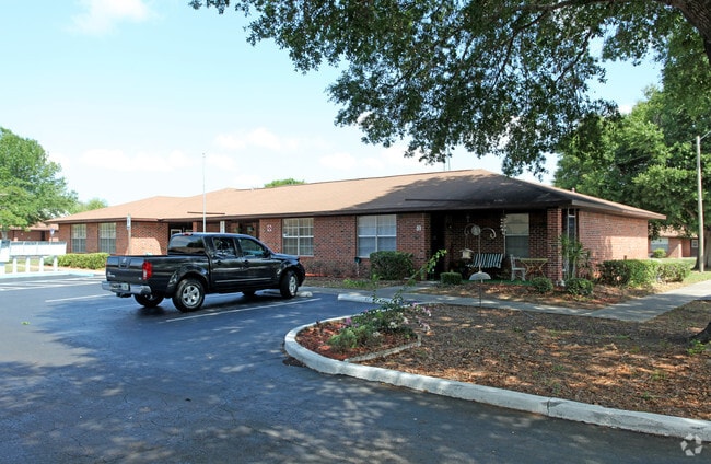 Primary Photo - Eustis Sands Apartments