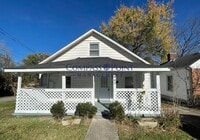 Building Photo - Newly Renovated Just For You! 3 Beds/1 Bath