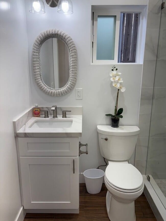 Building Photo - 609 Sunset Dr