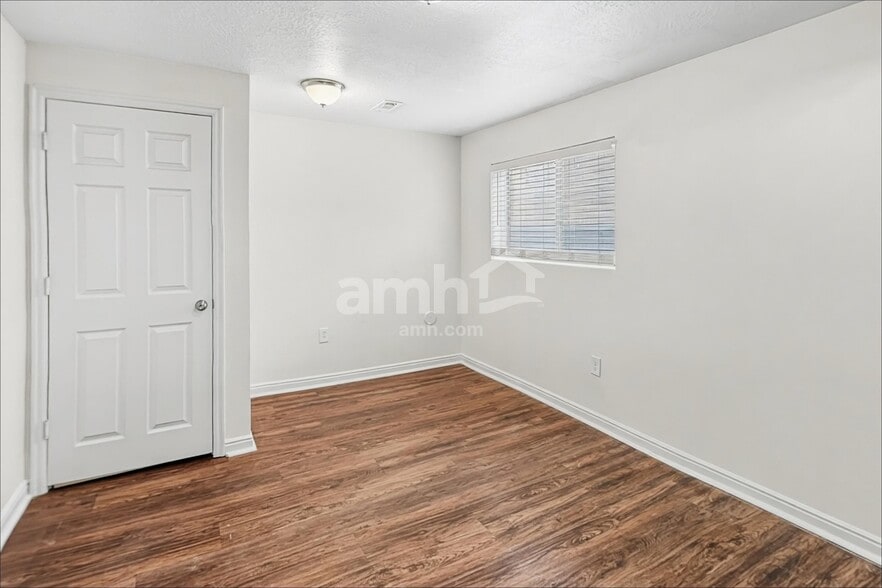Building Photo - 5544 Lopalena Cir