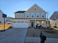 Building Photo - Well Maintained Beautiful Home in Concord