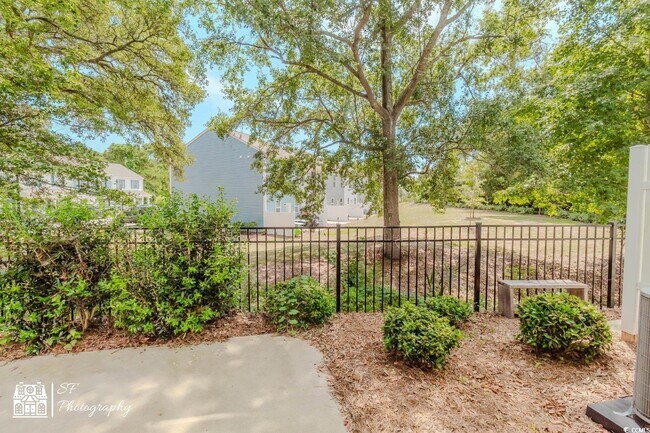 Building Photo - 305 Cherwell ct