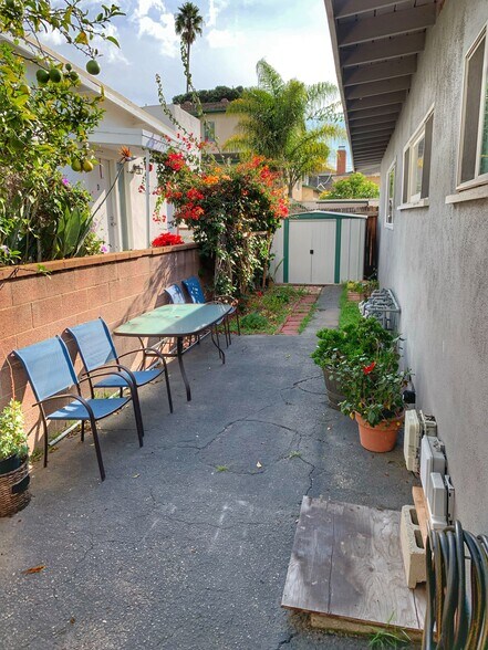 Building Photo - 1430 Manhattan Beach Blvd