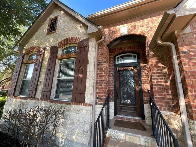 Building Photo - 733 Edwards Walk Dr