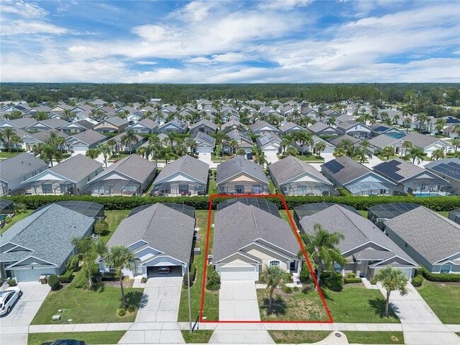 Building Photo - 16635 Palm Spring Dr