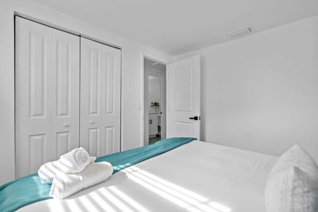 Building Photo - The peaceful place