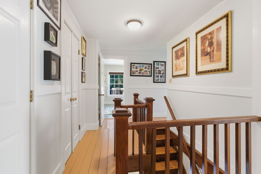 Building Photo - 11 Friendship Ln