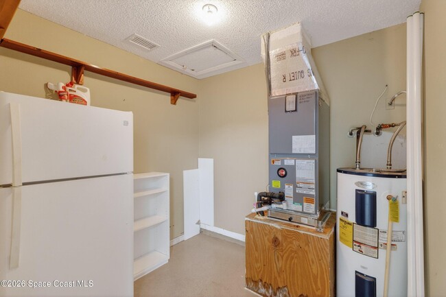 Building Photo - 352 Jacaranda Ave NW