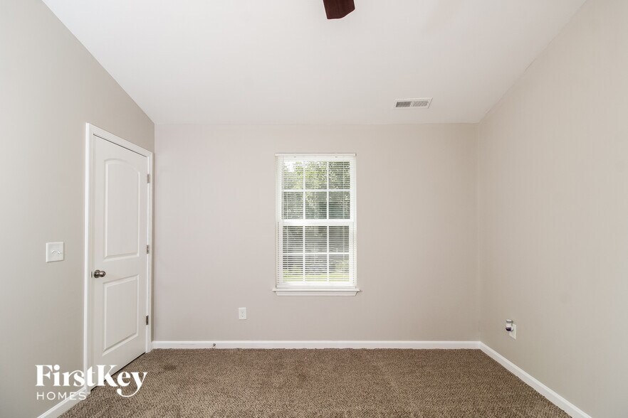 Building Photo - 2322 Deerbrook Forest Ln