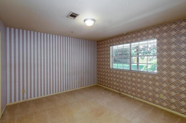 Building Photo - 1510 Belvedere Dr