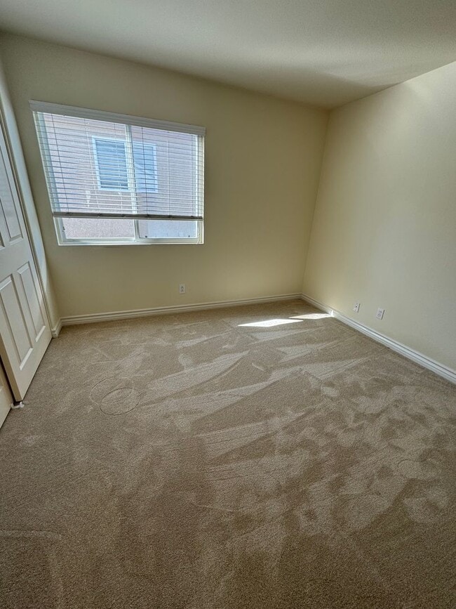 Building Photo - 10591 Wincheck Rd