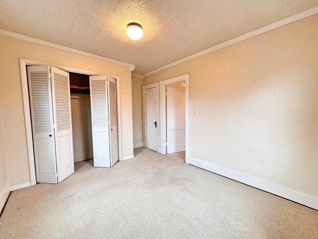 Building Photo - 303 Leavy Ave