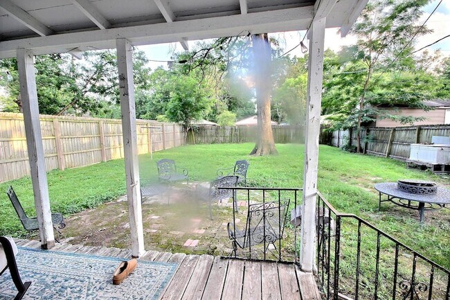 Building Photo - 3579 Carnes Ave