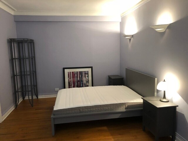 Building Photo - 1205 W Sherwin Ave