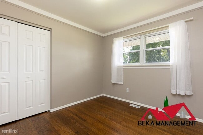 Building Photo - 4 br, 2.5 bath House - 31756 Scone St