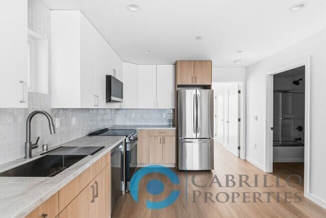Building Photo - 6640 Valjean Ct