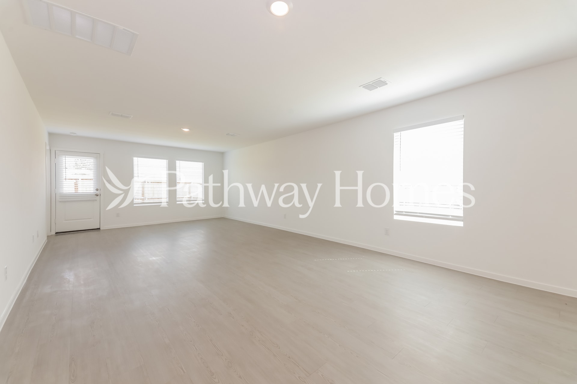 Building Photo - 3000 Burmese St