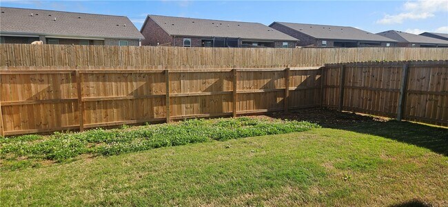 Building Photo - 528 NW 68th Ave