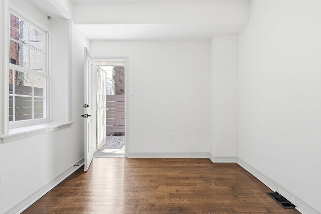 Building Photo - 3118 W Wilt St
