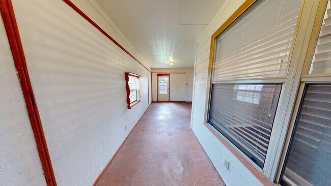 Building Photo - 106 Cedar Ridge Dr