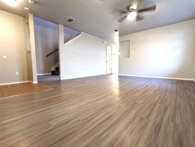 Building Photo - 9898 Dartmouth Dr