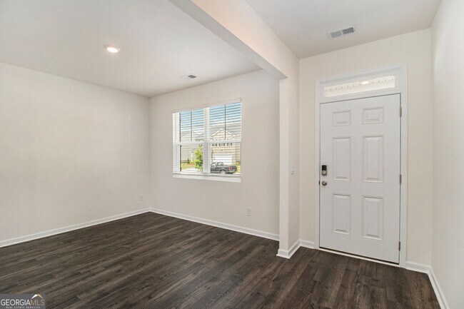 Building Photo - 568 Whitman Ln