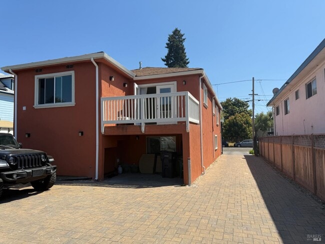 Building Photo - 4121 Lusk St