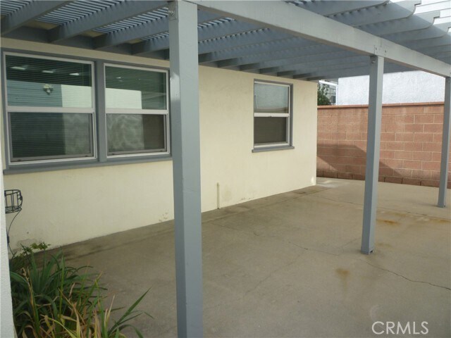 Building Photo - 712 Sartori Ave