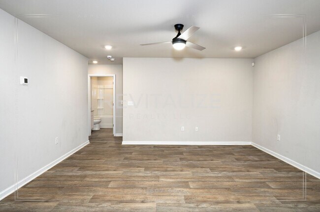 Building Photo - Dream 2-Story 5 BD 3 BA House in Spanish Fort!