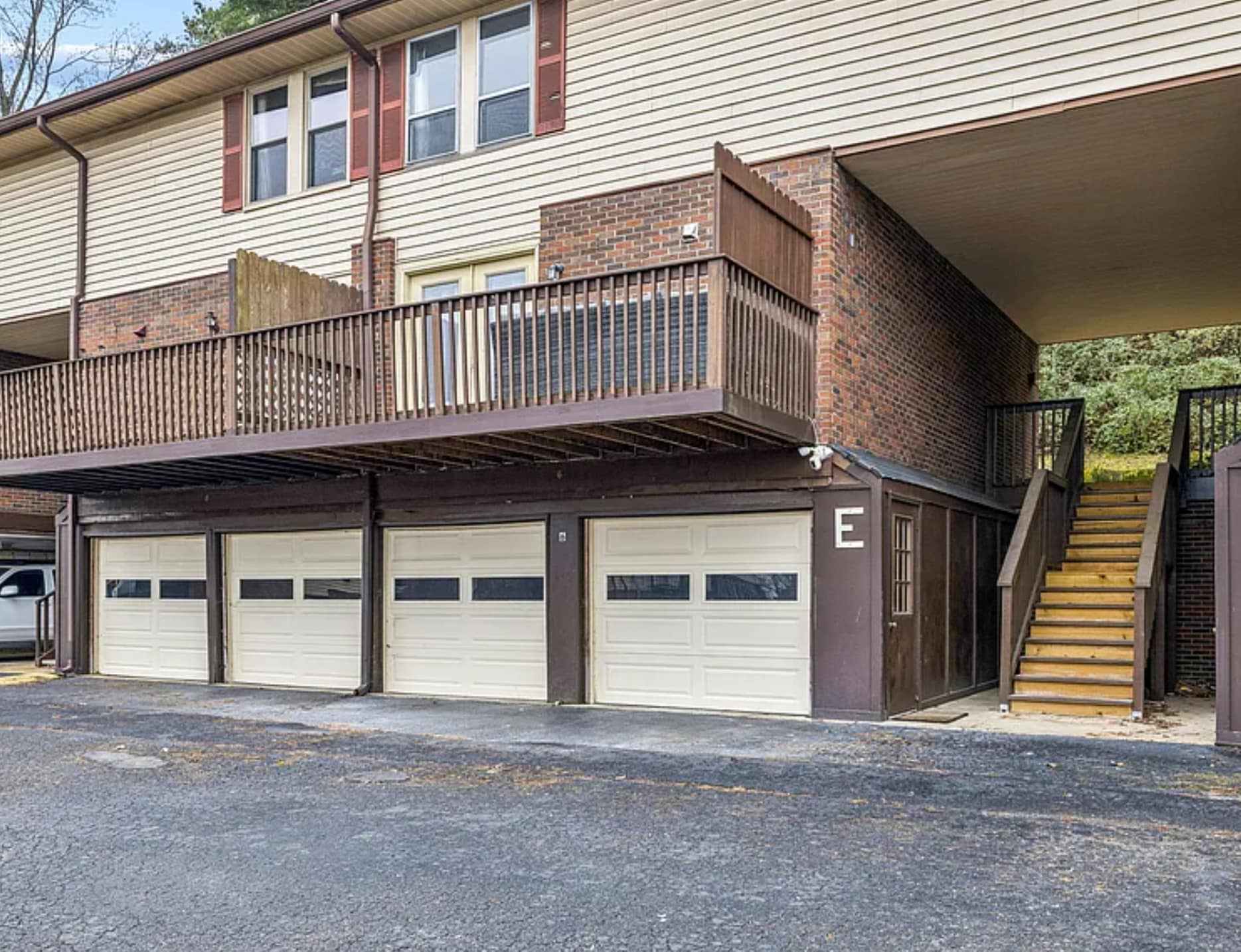 Building Photo - 500 Paragon Mills Rd