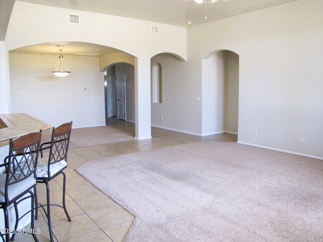 Building Photo - 2577 Copper Sky Dr