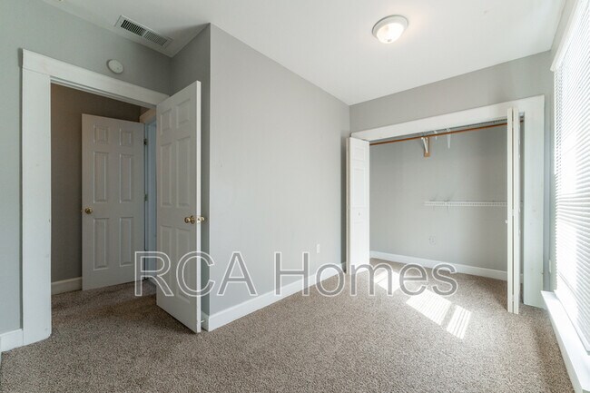 Building Photo - 2437 N Pennsylvania St