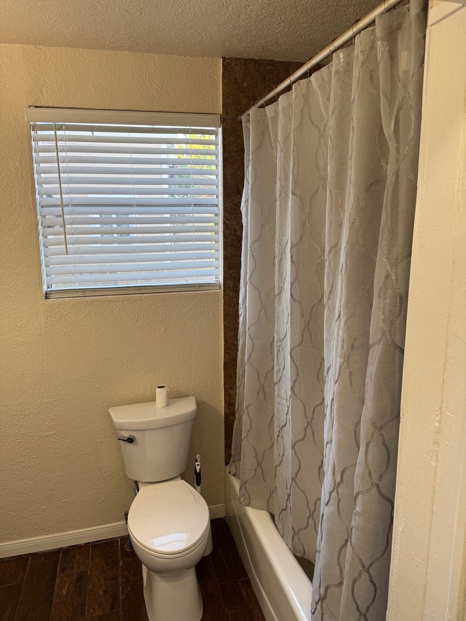 Building Photo - 2238 Broadway St