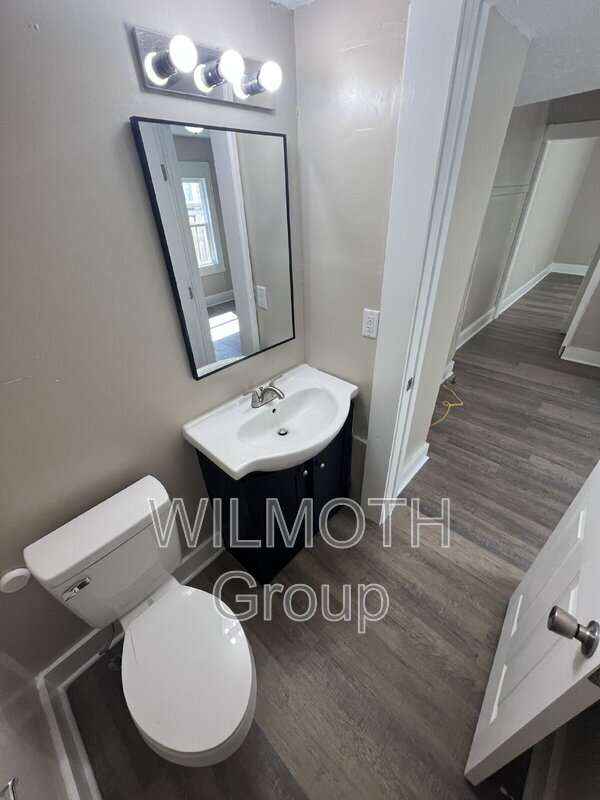 Building Photo - 3236 Graceland Ave