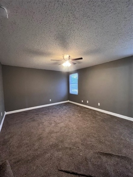 Building Photo - 512 Magdalen Ave