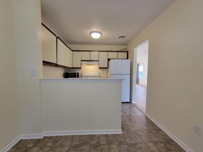 Building Photo - 1 Jodhpur Ct