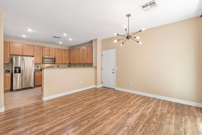 Building Photo - 3828 E Jasper Dr