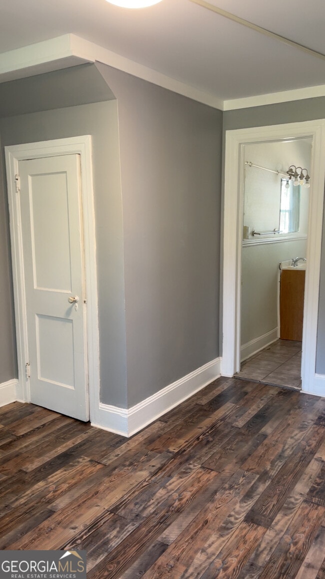 Building Photo - 1312 Gillespie Ave