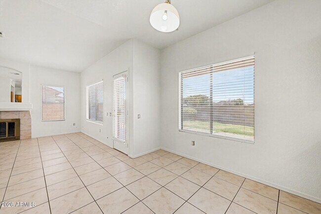 Building Photo - 6947 W Via Del Sol Dr