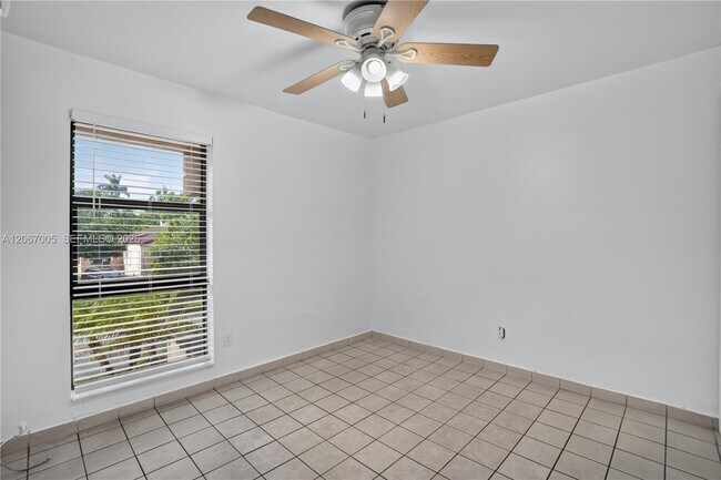 Building Photo - 1600 S Le Jeune Rd