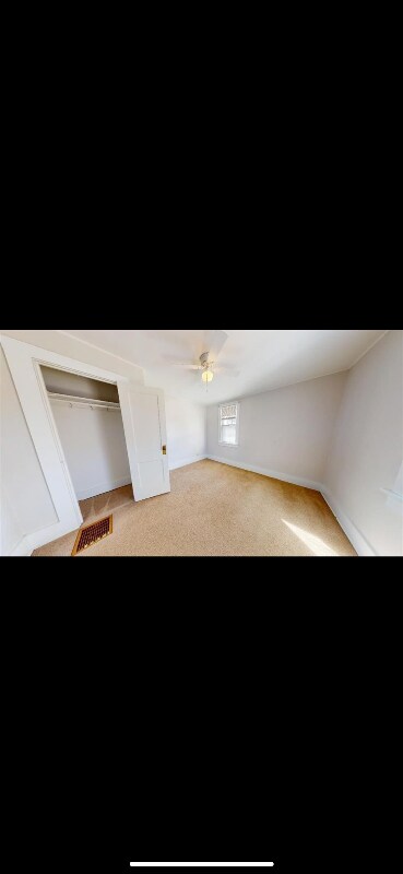 Building Photo - 708 N Ash St