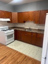 1br kitchen - 231 Dayton Ave