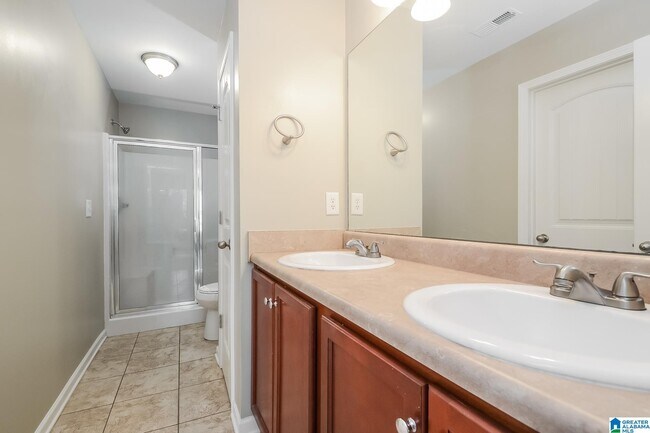 Building Photo - 90 Briar Ridge Ln