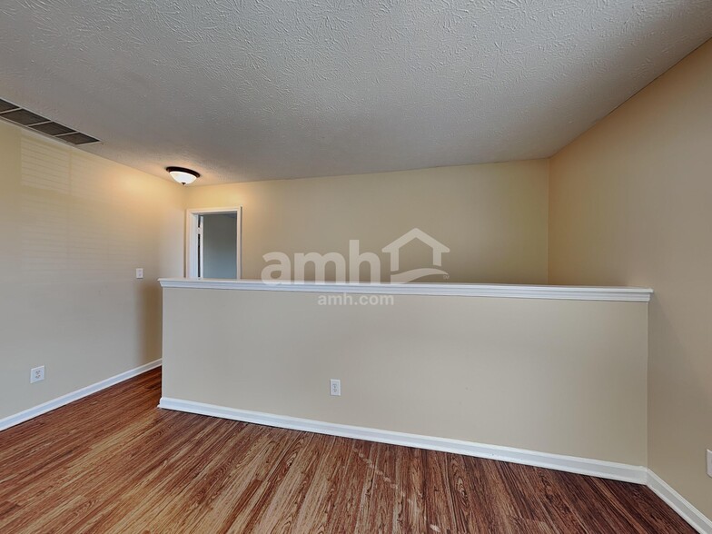 Building Photo - 10619 Northern Dancer Dr