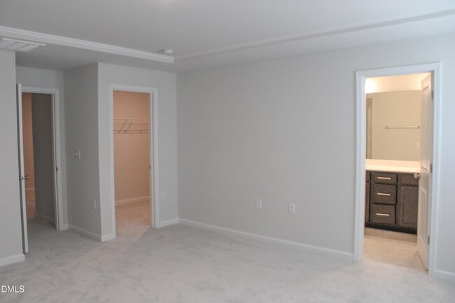 Building Photo - 5118 Anamosa St