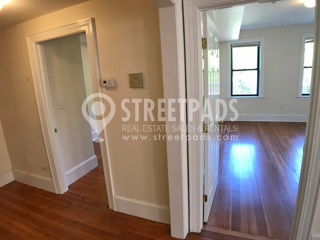 Building Photo - 881 Massachusetts Ave