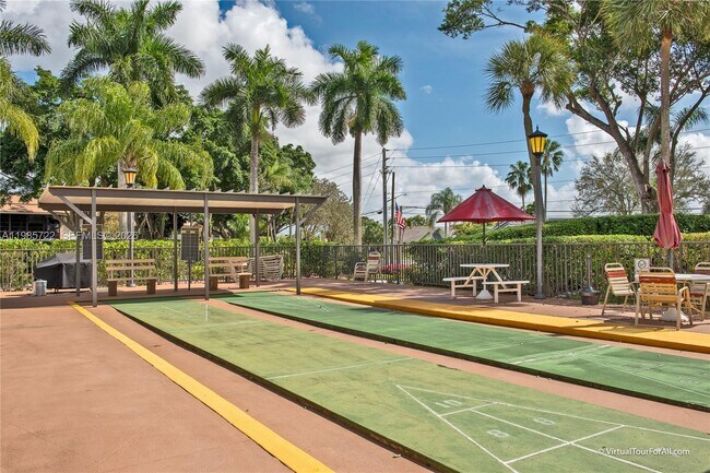 Building Photo - 10959 W Clairmont Cir